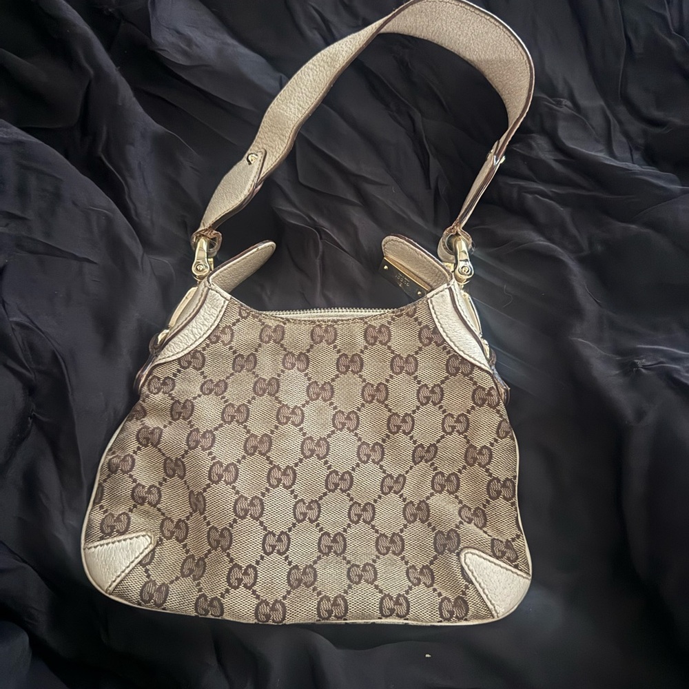 Gucci Cream Leather Handbag